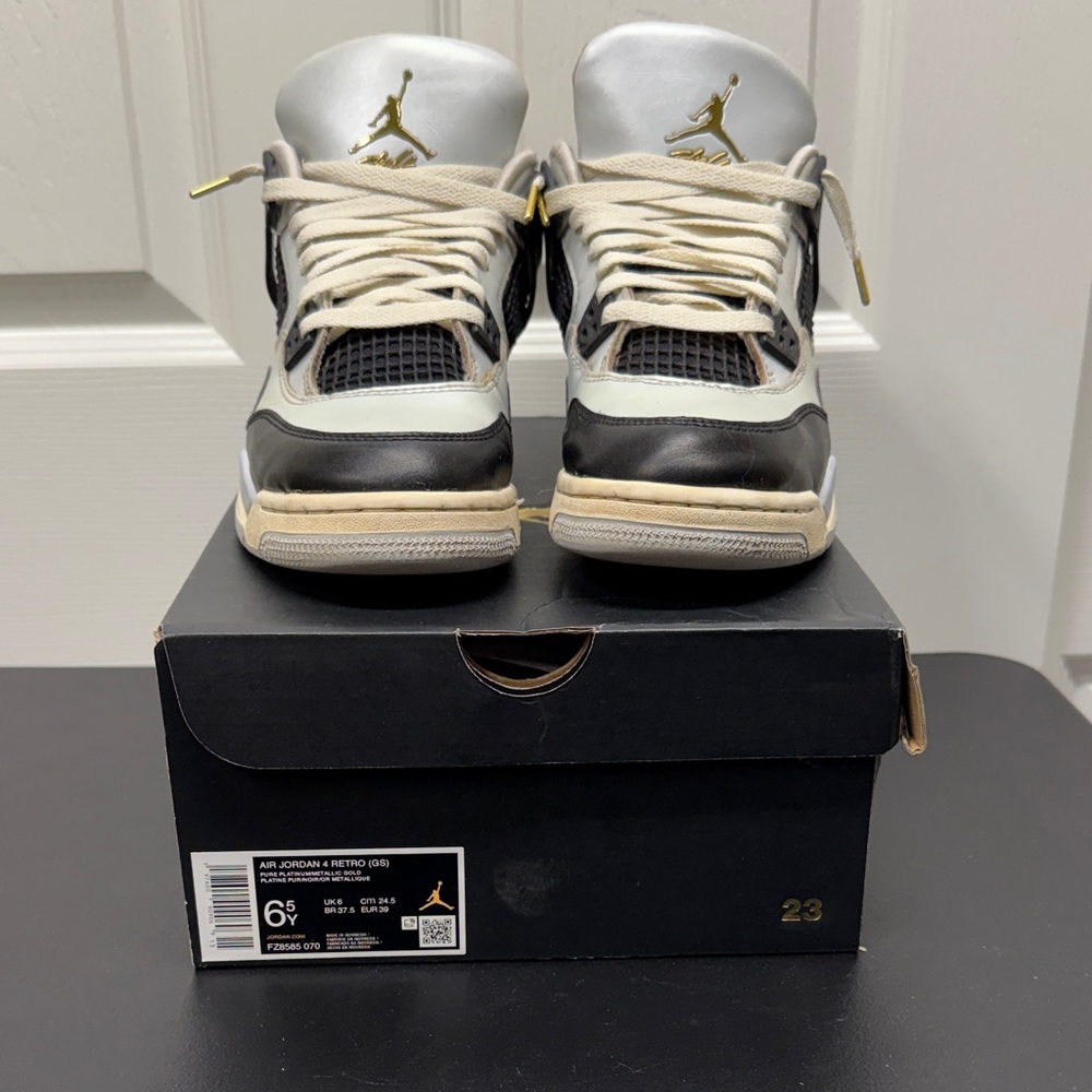 Jordan Retro 4 (GS) Kids Sneakers Pure Platinum/Metallic Gold